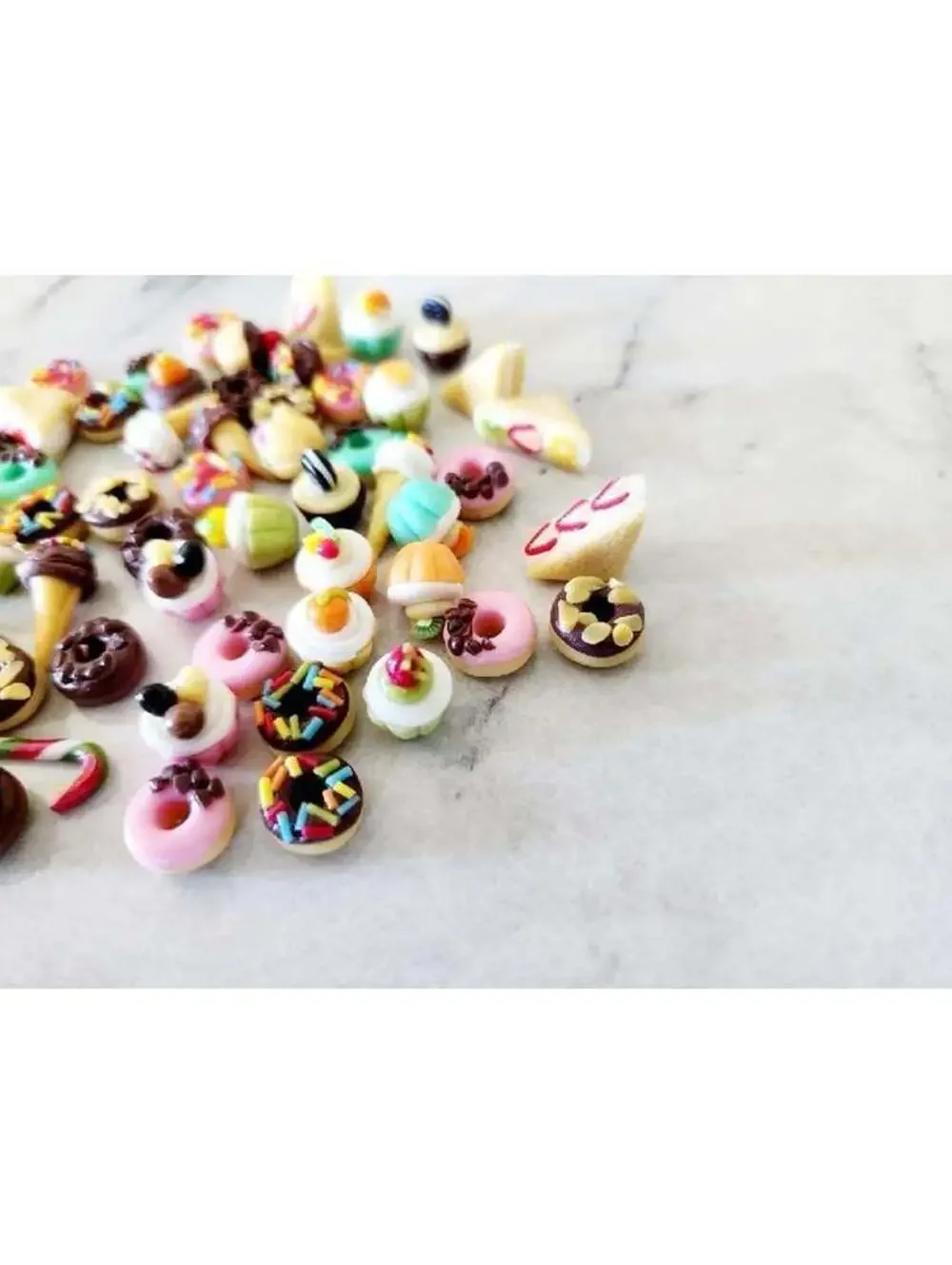Miniature Dollhouse Food Cupcakes Doughnuts Pastries Bakery 8pcs